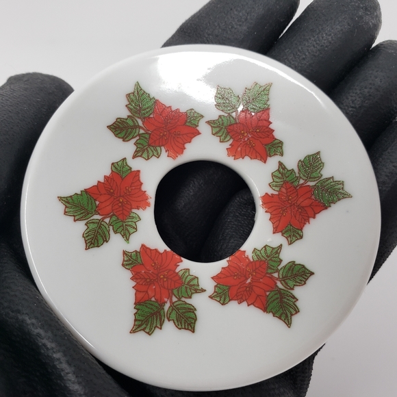 Candle Rings Plates Porcelain Holly Poinsettia Chirstmas Set of 2 - Picture 14 of 16